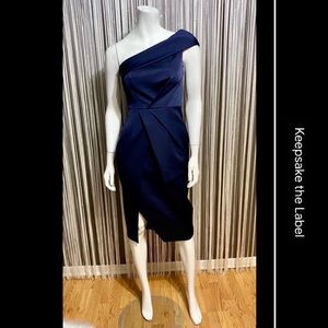 🔻SALE🔻KEEPSAKE THE LABEL🔹NEW CONDITION